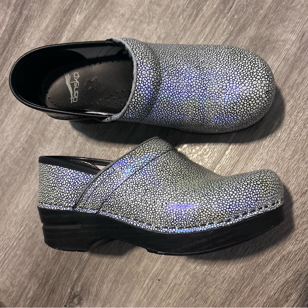 Dansko Shoes 37 Silver Iridescent Nursing Clogs